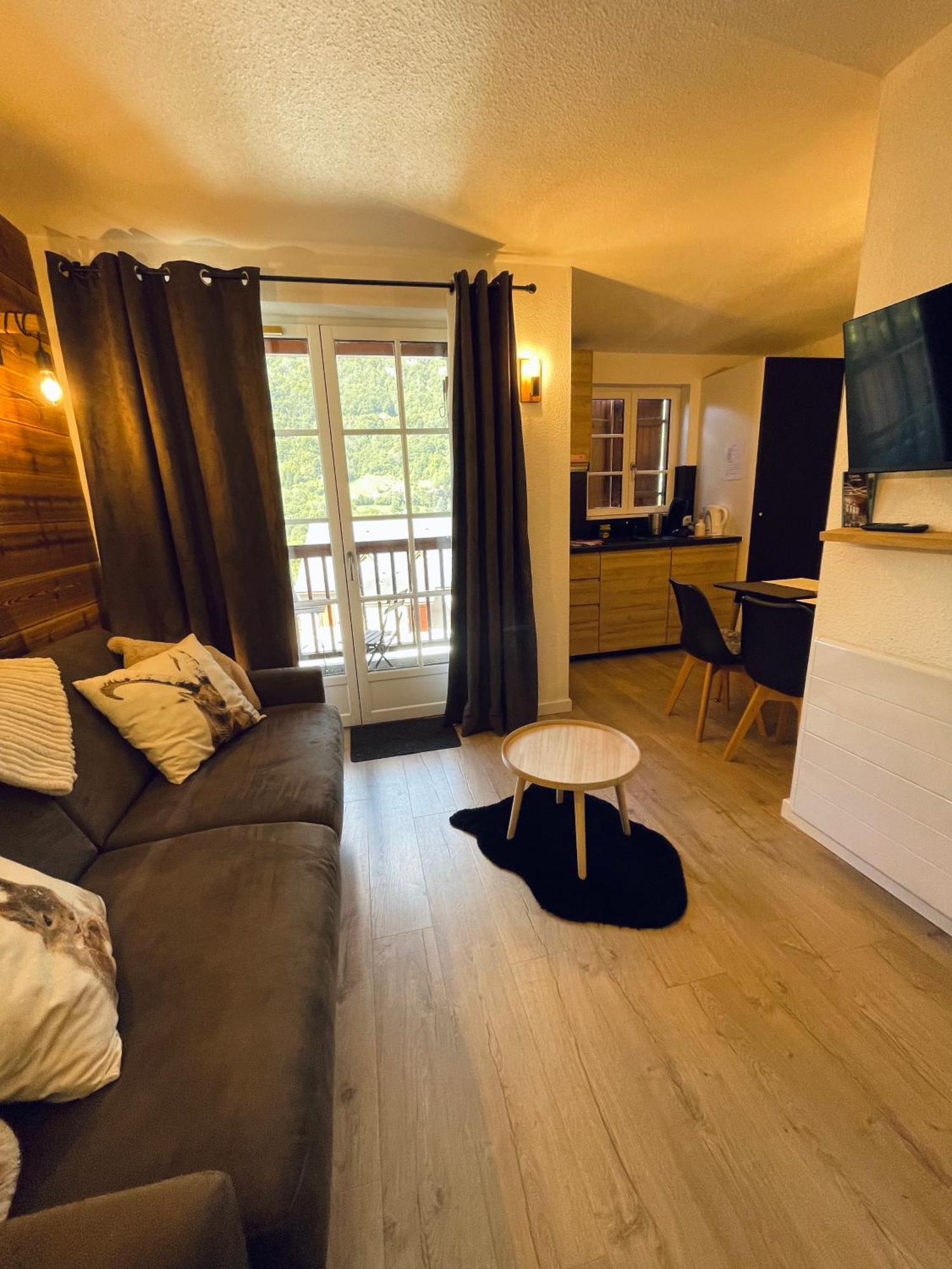 "La Cle Doree" Appartement Balcon Ensoleille Vue Montagne Wifi 科特雷 外观 照片